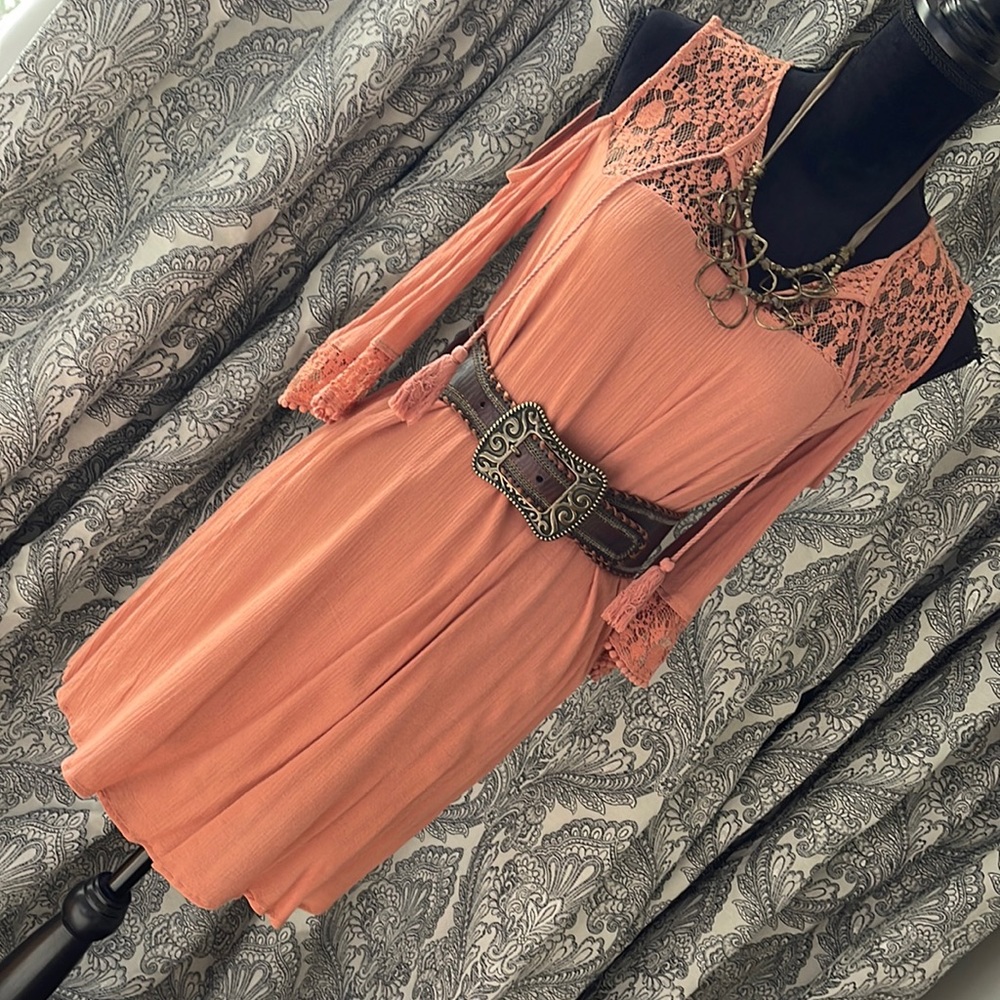 HEARTLOOM PEACH LACEY BOHO DRESS